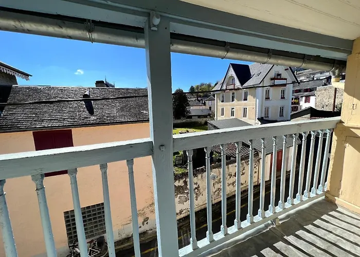 Semesterbostad Le Du Bonheur Bagnères-de-Bigorre